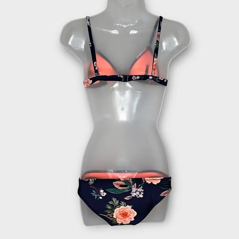 TRIANGL Swimwear Delilah Fiore Nero Bikini blue floral Size Small/XS